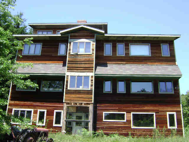 Building photograph for 12 WOOD CREEK RD
